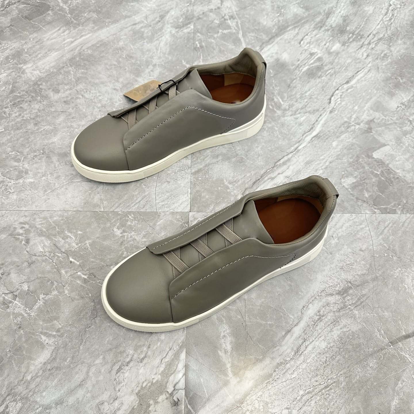 Damen Sneaker Slip-On Leder Schwarz Rutschfest