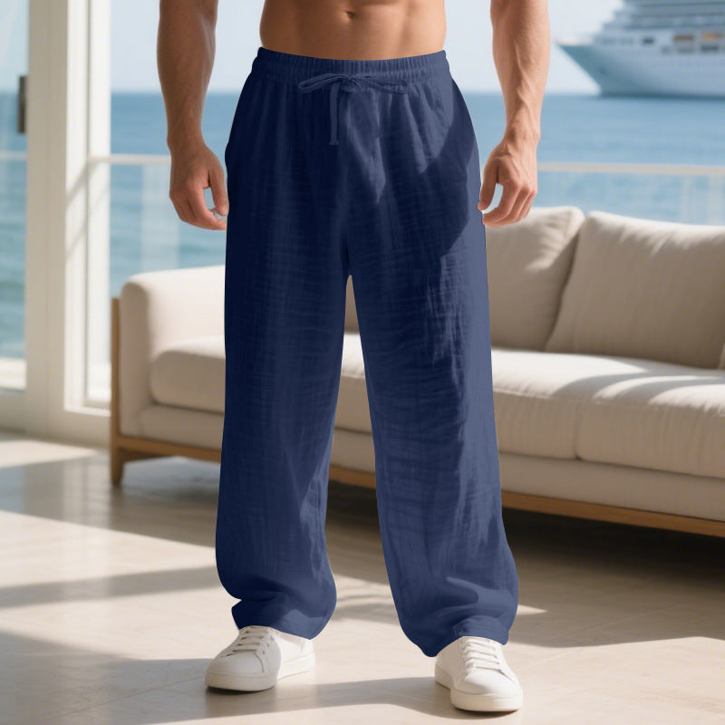 Sommerhose aus Leinen. Sie sind leicht und bieten einen optimalen Tragekomfort. Perfekt für lange Spaziergänge oder entspannte Wanderungen.