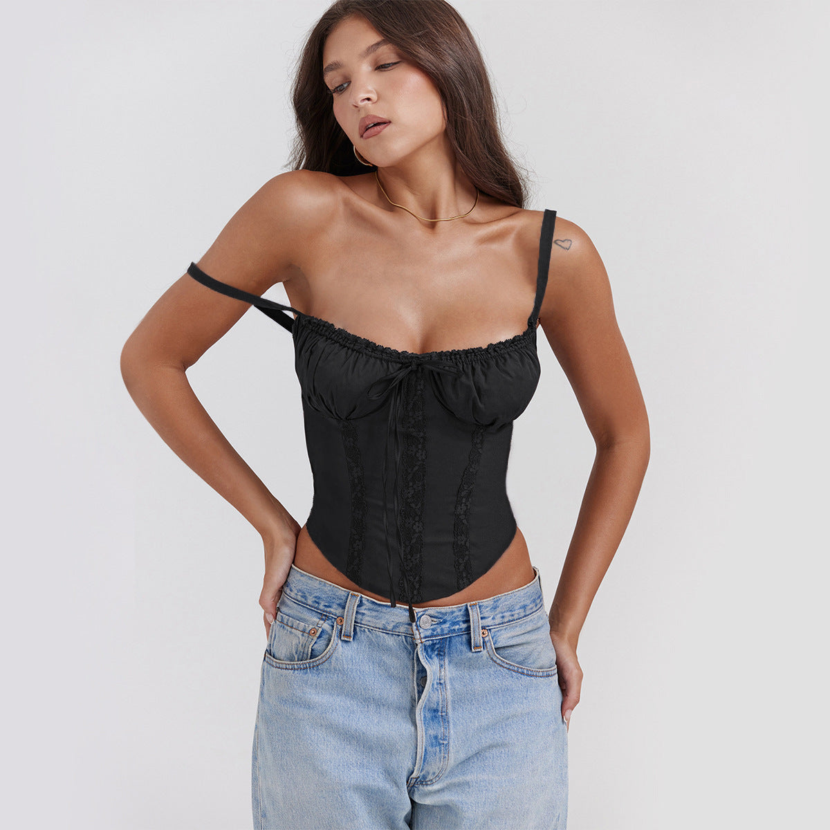 Damen Top mit Rüschendetails und verstellbaren Trägern Elegant
