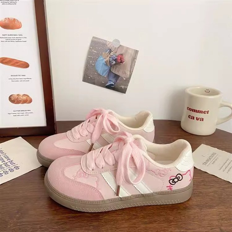 Damen Sneaker Hello Kitty Schuhe Verspielt Mode