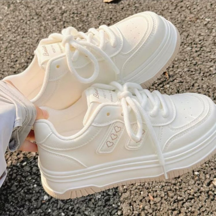 Damen Sneaker Plateau Komfortabel Herz Design - BerlinGlamour