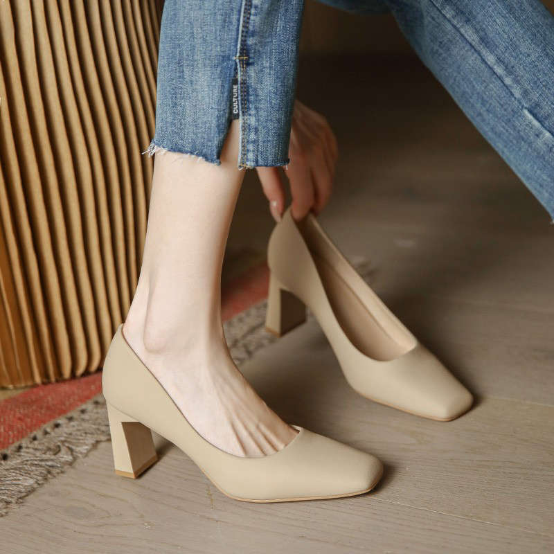 Damen Pumps Quadratischer Absatz Elegante Schuhe - BerlinGlamour