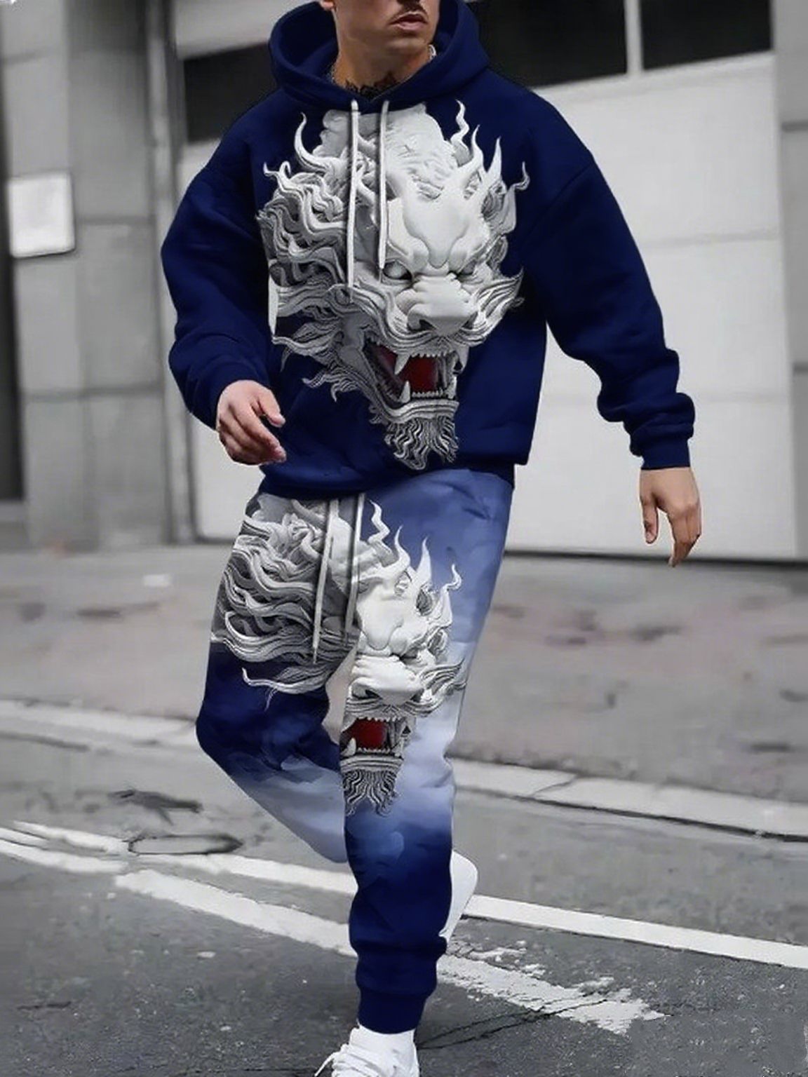Herren Hoodie Set mit coolem Grafikdesign Berlin Streetwear