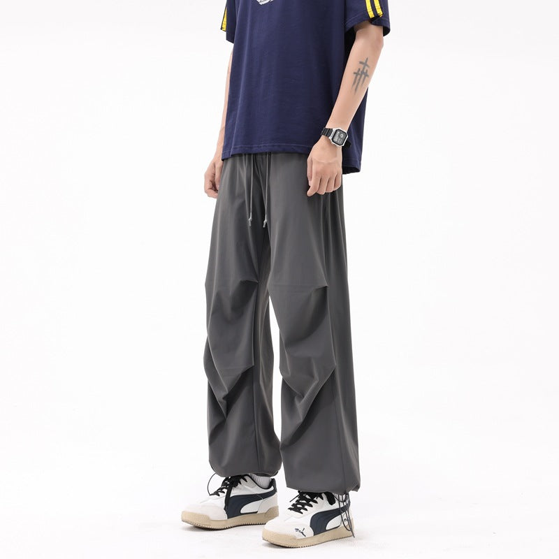 Herren Sporthose Weite Fit mit Draped-Design Schwarz
