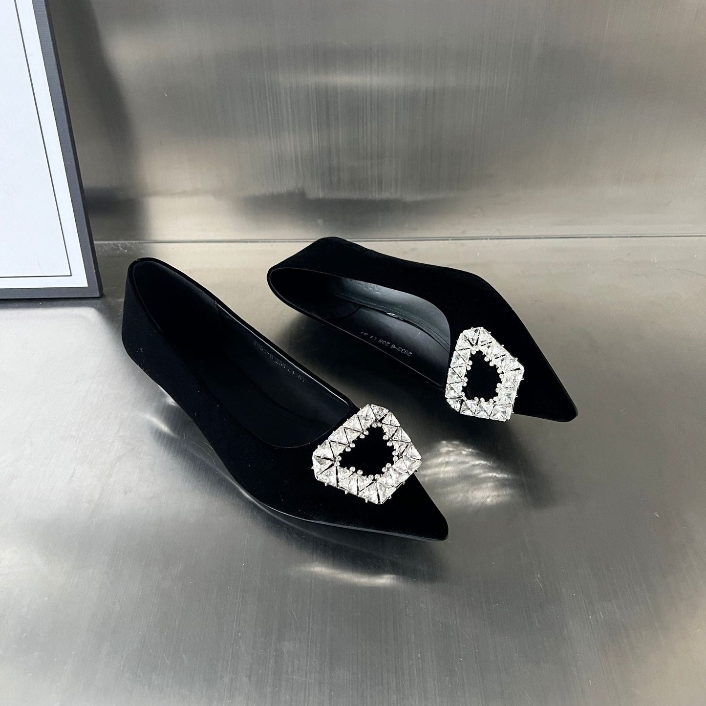 Damen Ballerinas Samt Schmuckdetail Elegante Party Schuhe