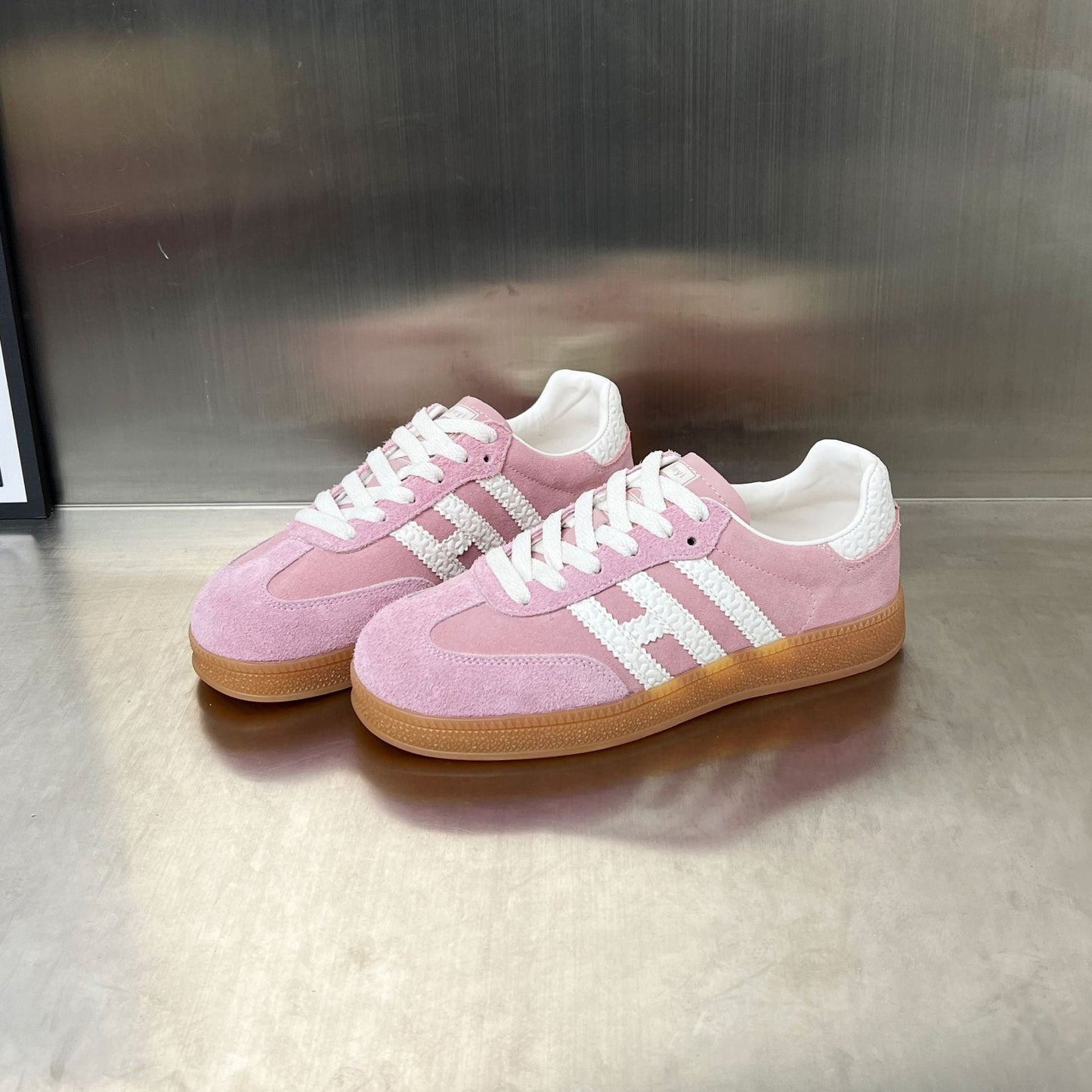 Damen Sneaker Sportlich Veloursleder Sohle Rutschfest