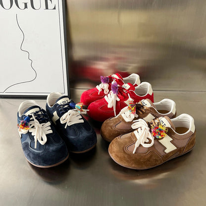 Damen Sneaker Sportlich atmungsaktiv mit Quasten-Details