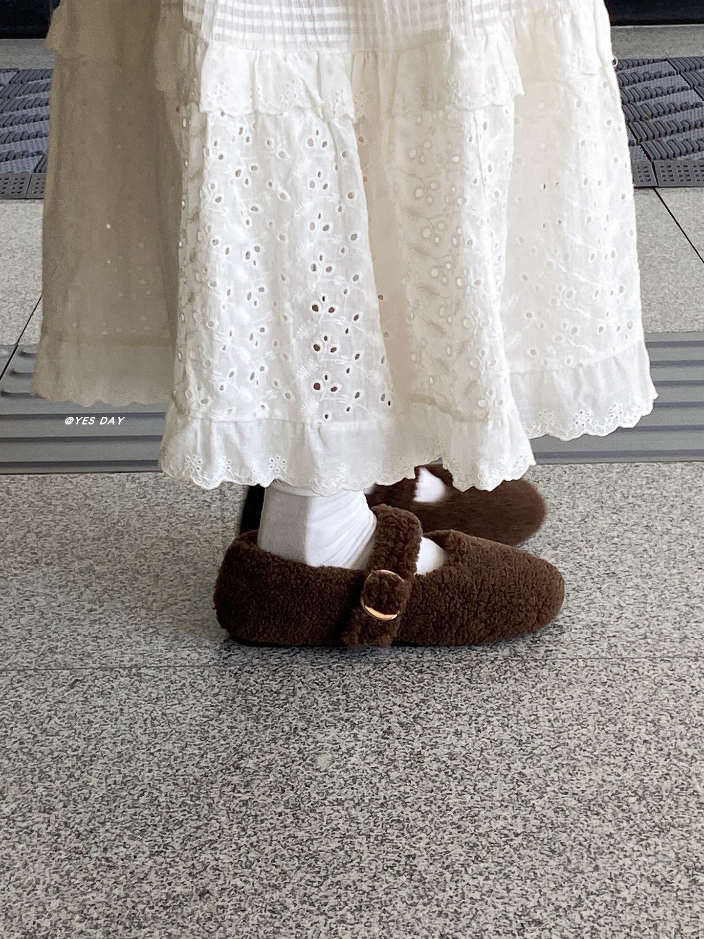 Damen Hausschuhe Flauschig mit Schnalle Warm Winter