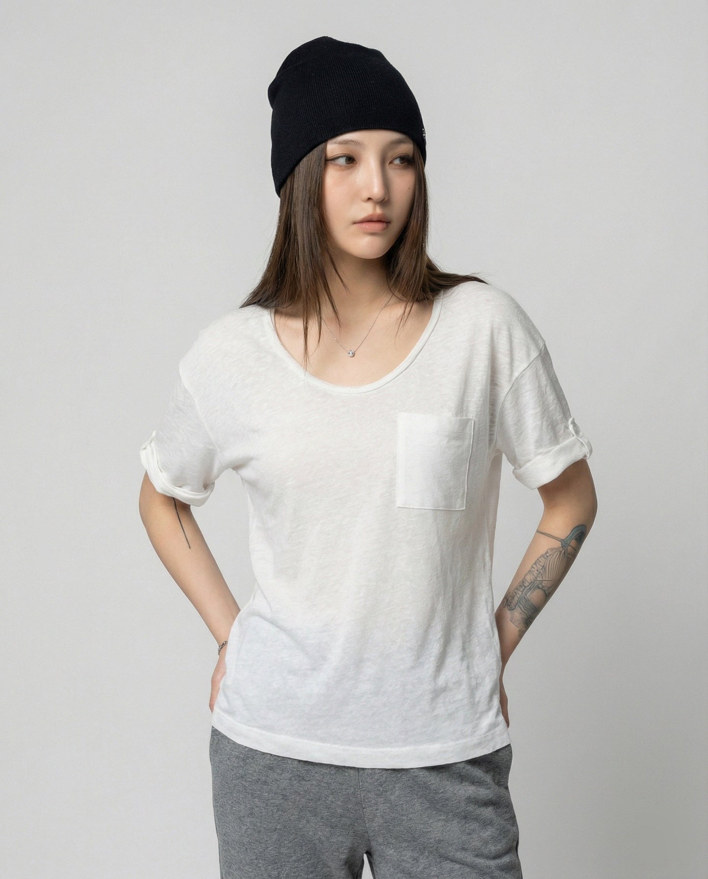 Damen T-Shirt V-Ausschnitt Kurzarm Slim Fit Casual - BerlinGlamour