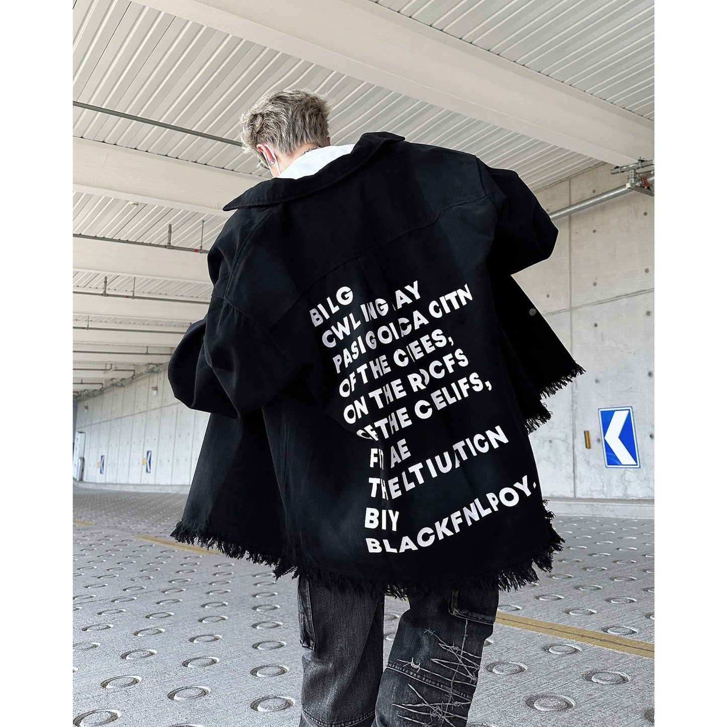 Herren Denimjacke Oversize mit Fransen und Grafik-Print Trendy
