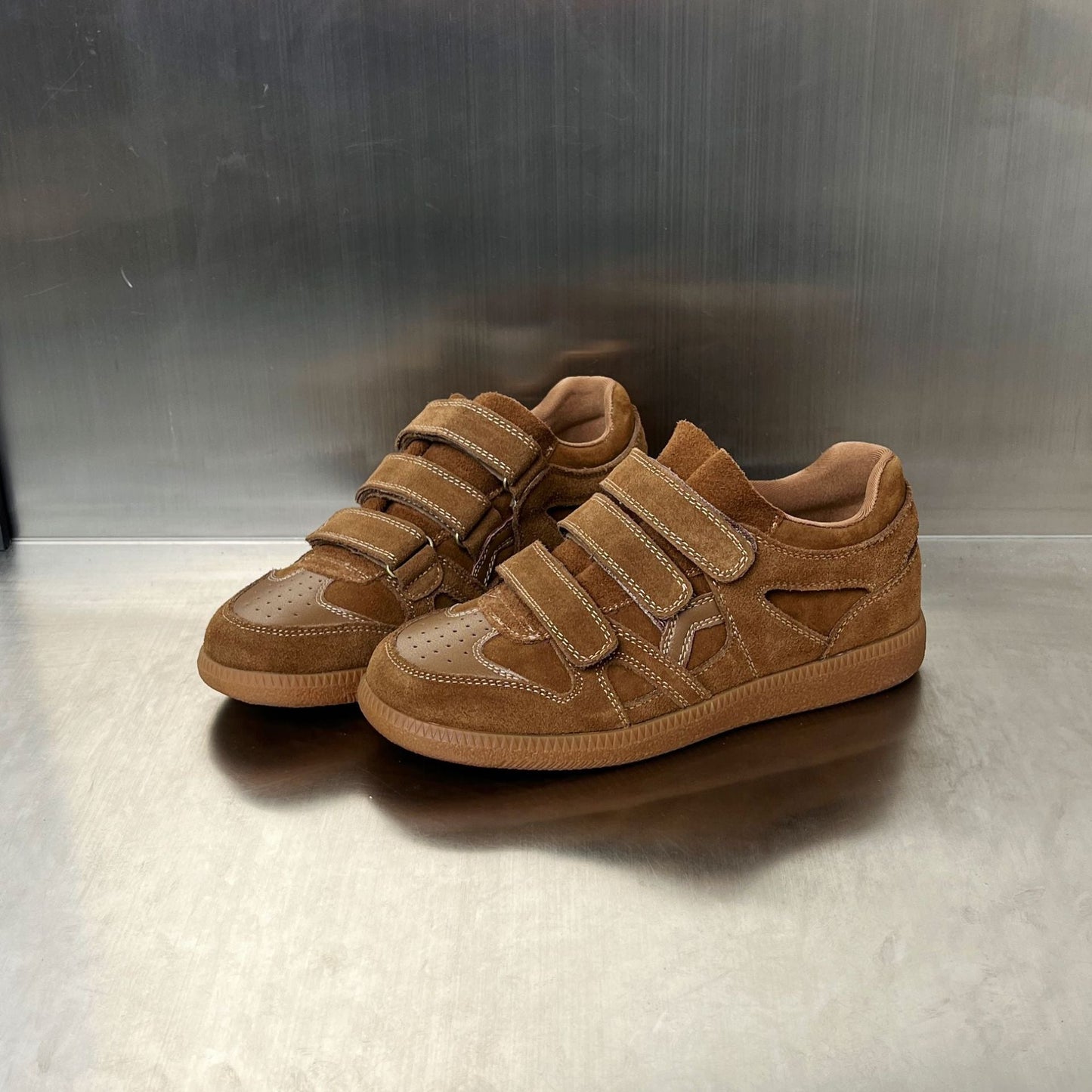 Damen Sneaker Weich Bequem Klettverschluss Sport - BerlinGlamour