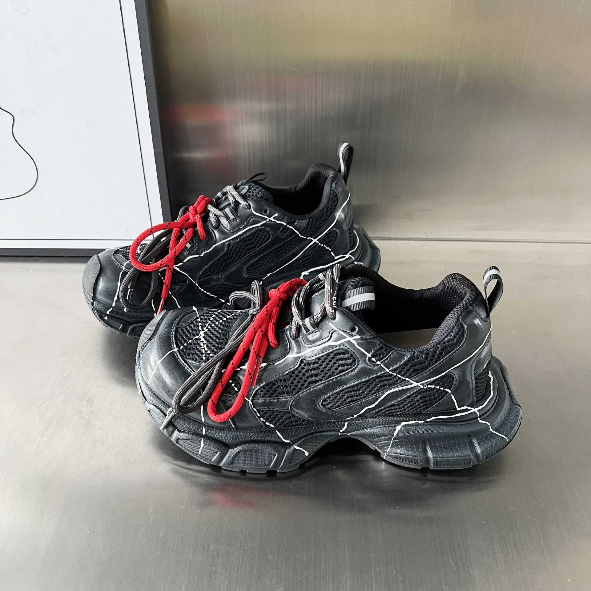 Damen Laufschuhe Sportlich Leicht mit Weichem Profil - BerlinGlamour