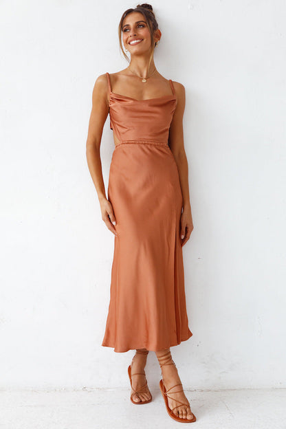 Elegantes Damen Midikleid Satin Rüschen Schnitt