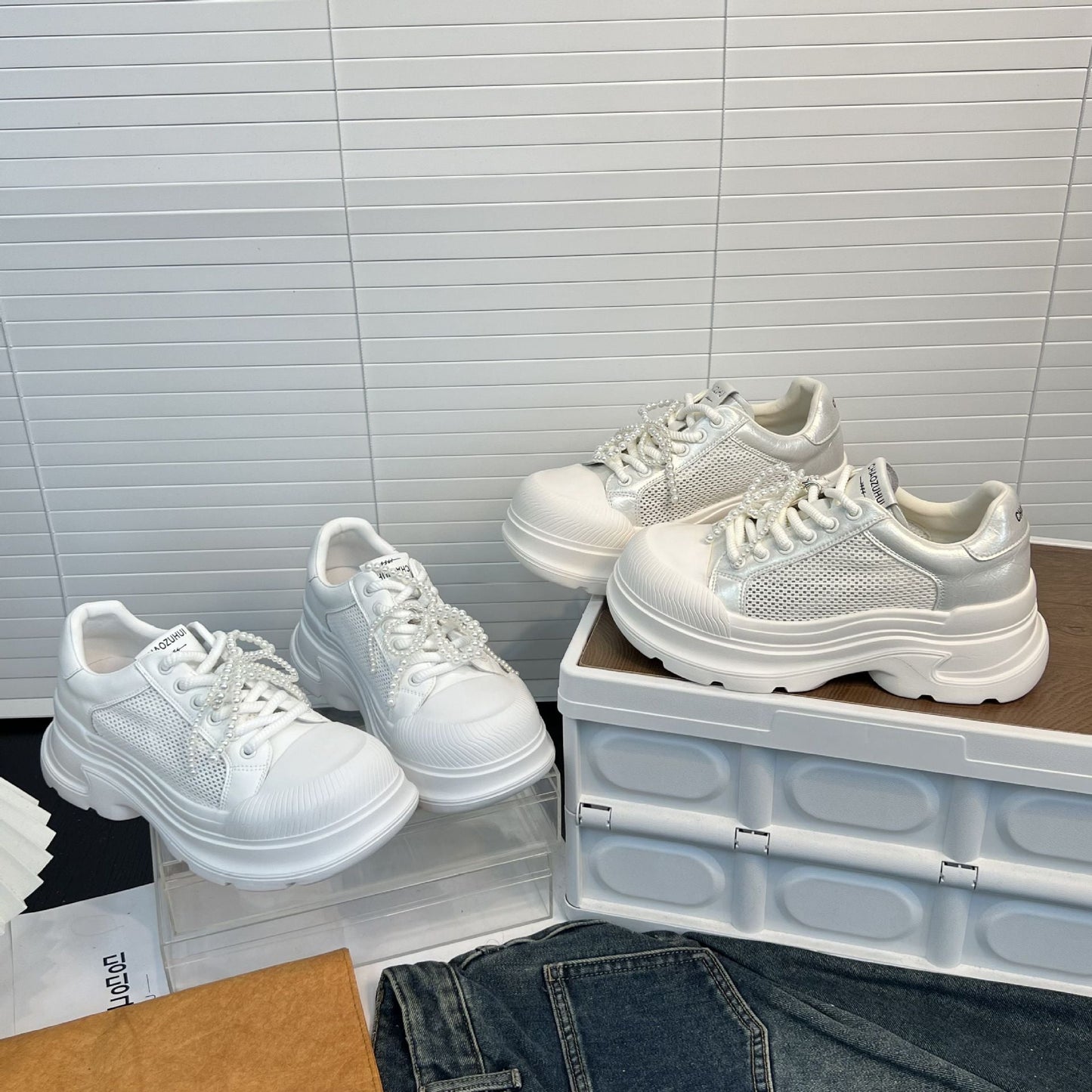 Damen Sneaker Sportlich Mesh Design Perlen Schnürsenkel