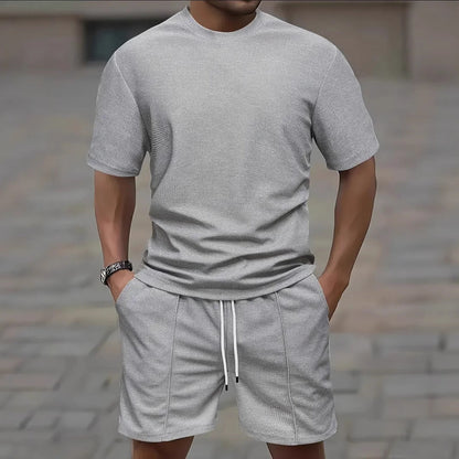 Herren Freizeit Set mit hochwertigem T-Shirt und Shorts Komfortabel