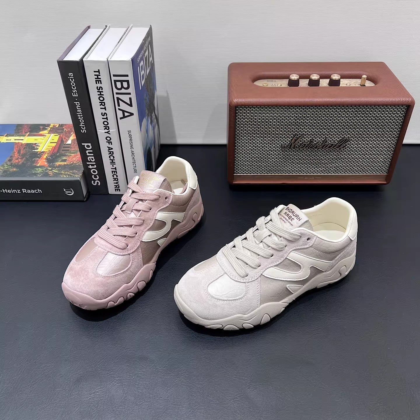 Damen Sneaker atmungsaktiv mit Dämpfungstechnologie Sportschuhe - BerlinGlamour
