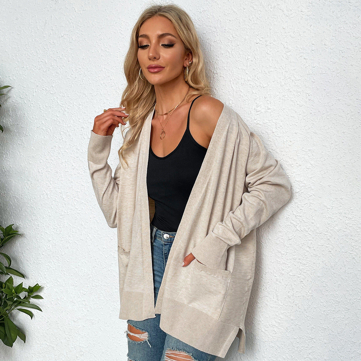 Damen Strickcardigan Lässig Mit V-Ausschnitt und Taschen - BerlinGlamour