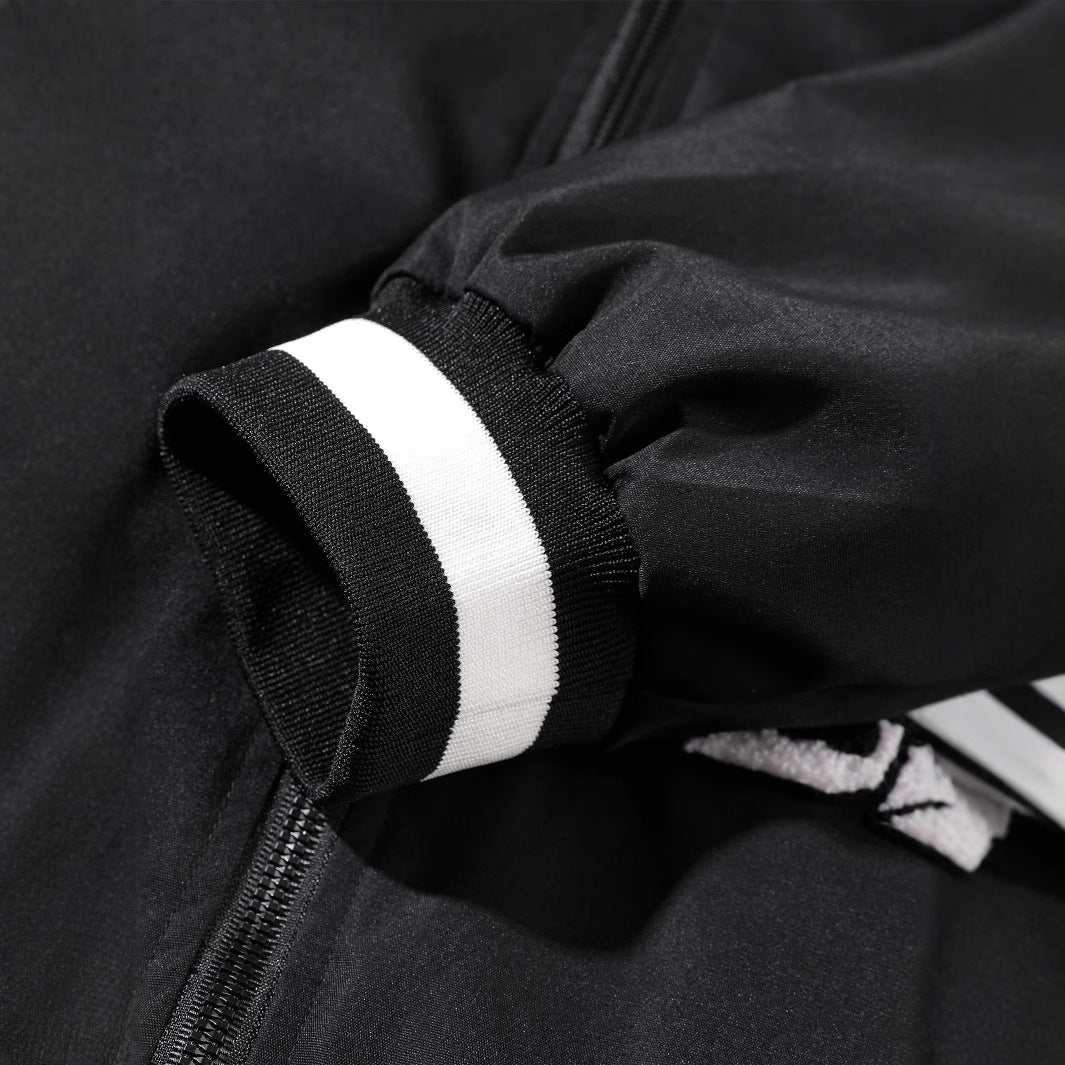 Herren Kapuzenjacke Modern mit stylischen Applikationen