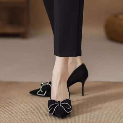 Elegante Damen Pumps mit Schleifen Dekoration High Heel - BerlinGlamour