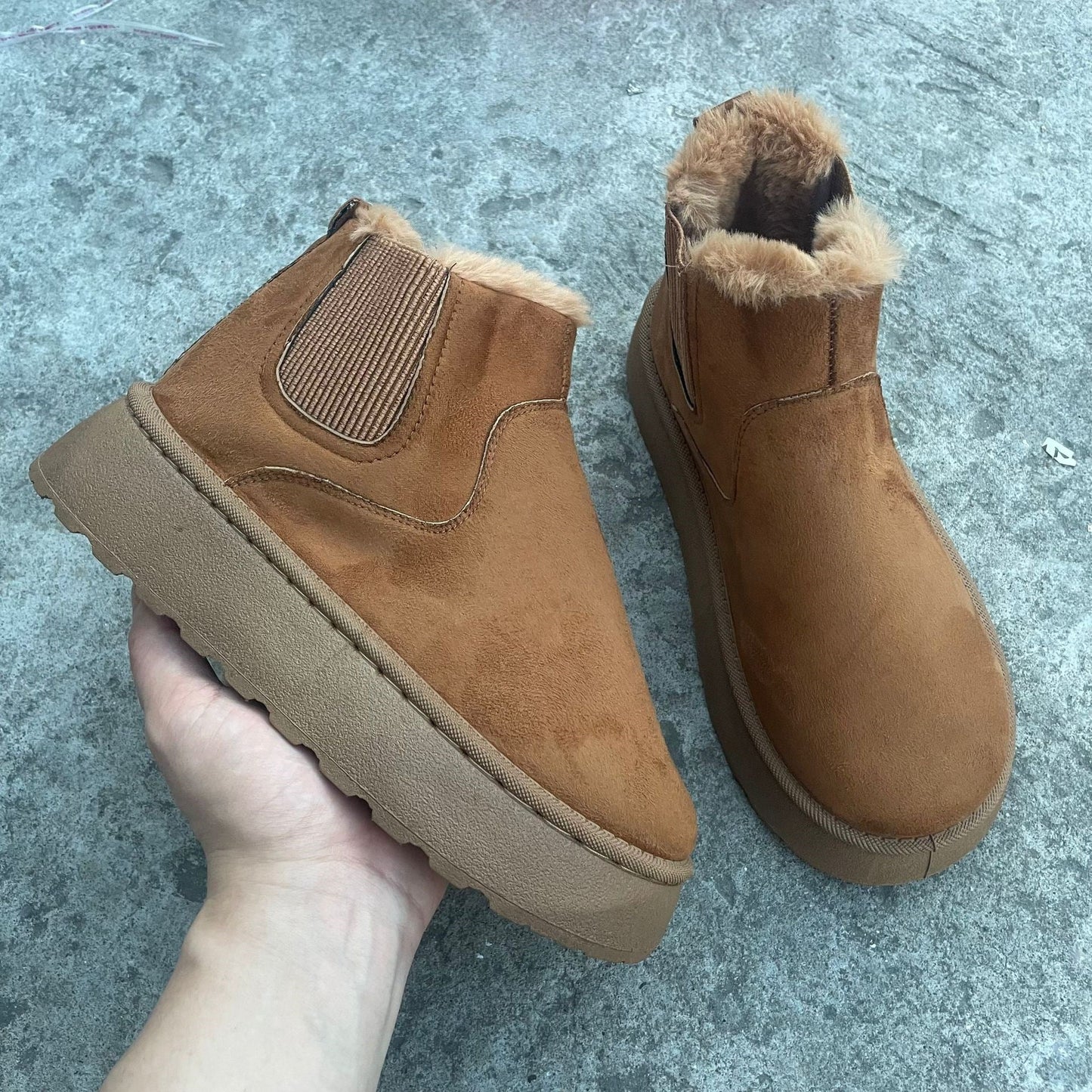 Damen Chelsea-Stiefeletten Warm gefüttert Wintermode - BerlinGlamour