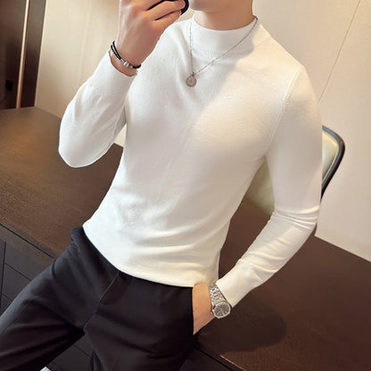 Herren modischer Pullover mit hohem Kragen und eleganter Passform Berlin Glamour
