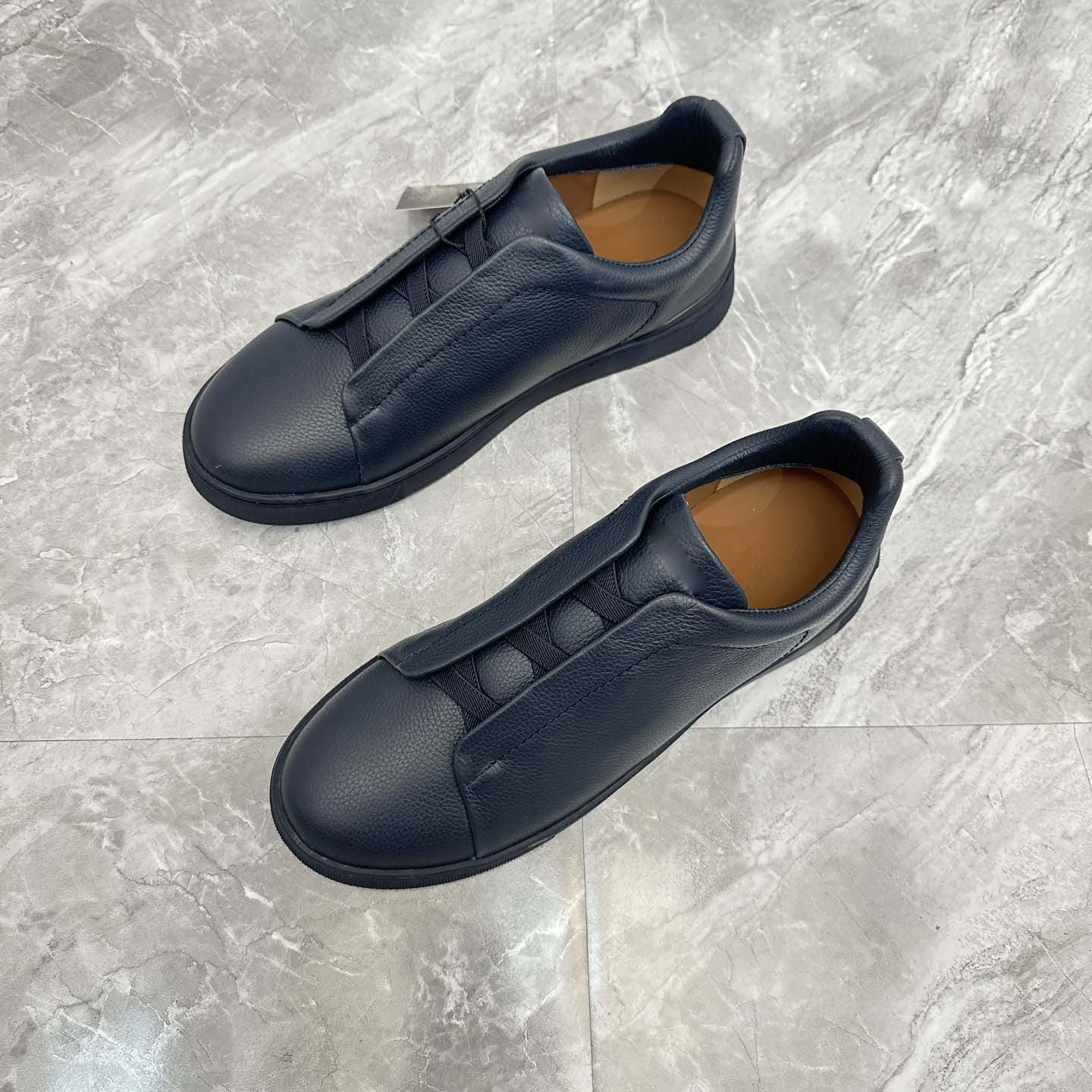 Damen Sneaker Slip-On Leder Schwarz Rutschfest