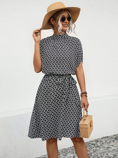 Damen Kleid Bogenmuster Hochkragen Mit Gürtel Elegant