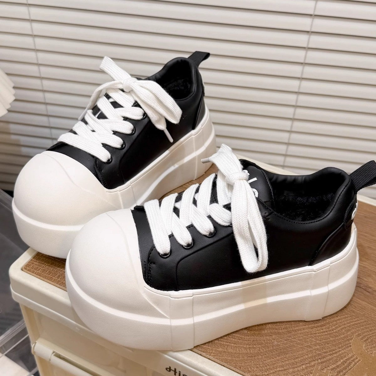 Damen Sneaker Plattformschuhe Hoch mit Gummi Sohle Mode - BerlinGlamour