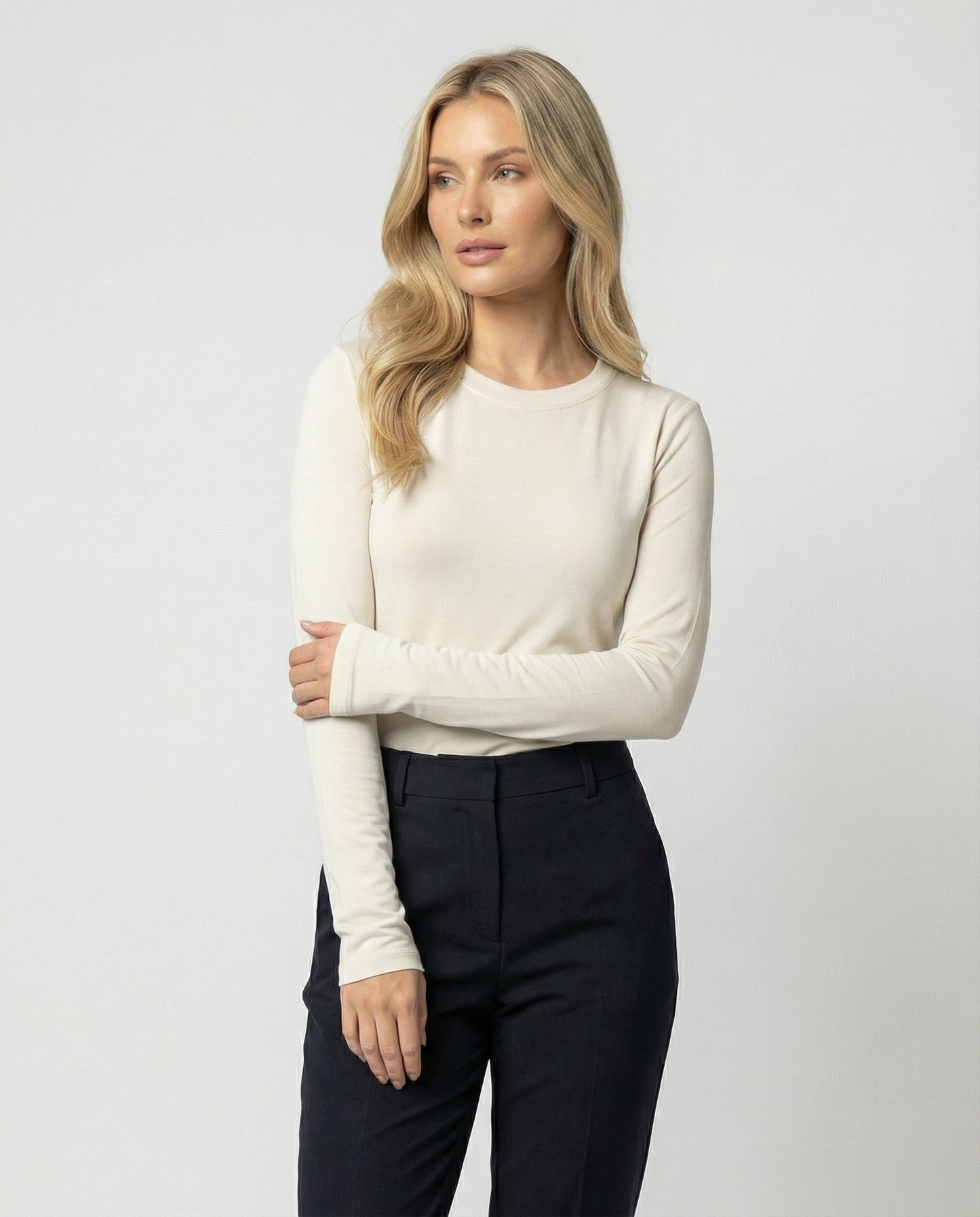 Damen Langarmshirt Weiß Elegantes Slimfit Oberteil - BerlinGlamour