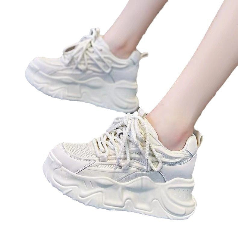 Sportliche Damen Sneaker Chunky mit Dämpfung und rutschfester Sohle
