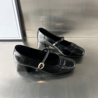 Elegante Damen Ballerinas Schuhe mit Riemen aus Leder