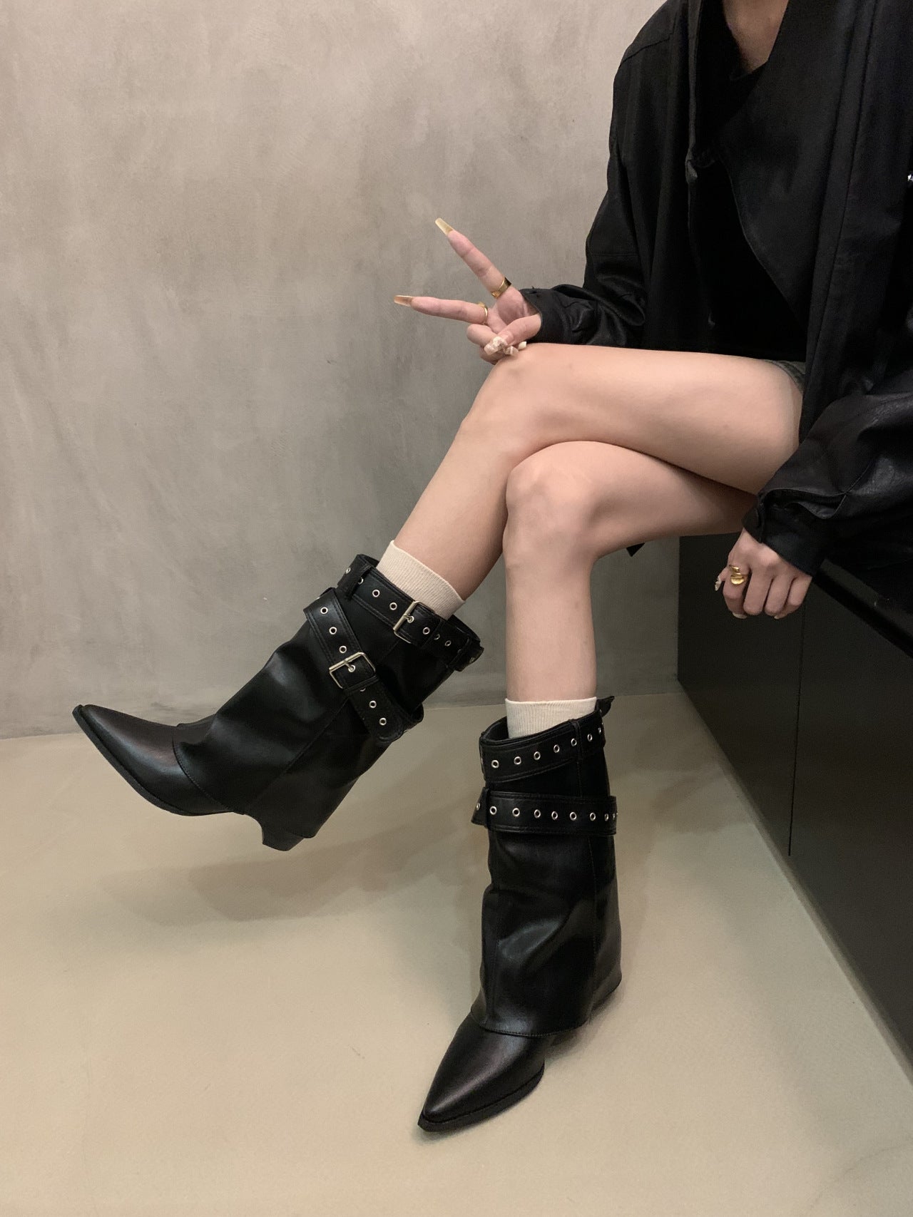 Damen Stiefel Schnallen Modisch Cut Out Schick