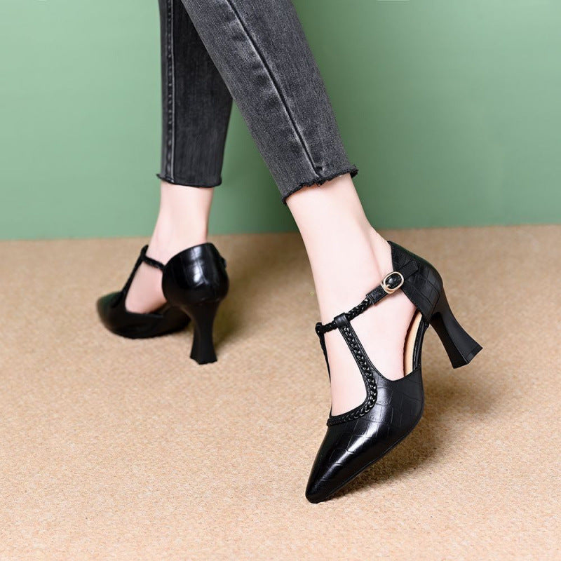 Damen Pumps High Heel mit Riemen Design Elegant Schuhe - BerlinGlamour
