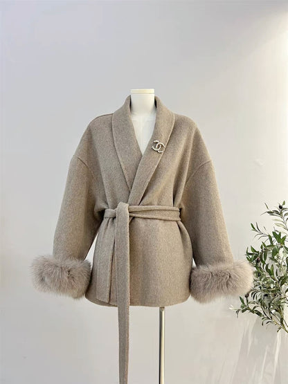 Damen Kurzmantel mit Kunstfellbesatz Eleganter Wintermantel
