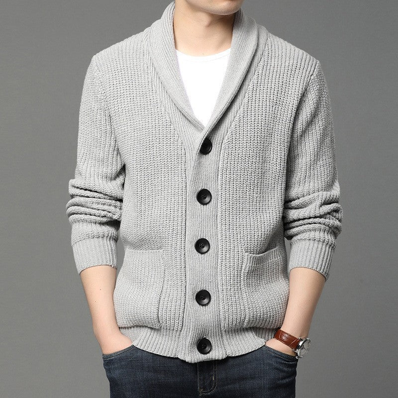 Herren Strickjacke mit praktischen Taschen und geschlossenem Kragen