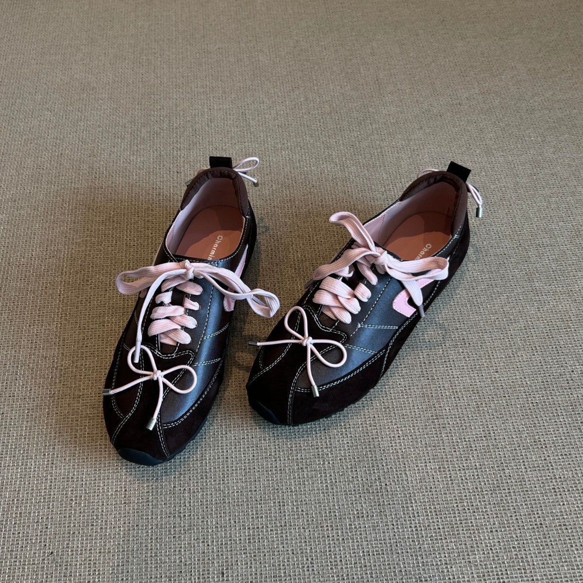 Damen Sneaker Laufschuhe Sportlich Atmungsaktiv Mit Schnürsystem - BerlinGlamour