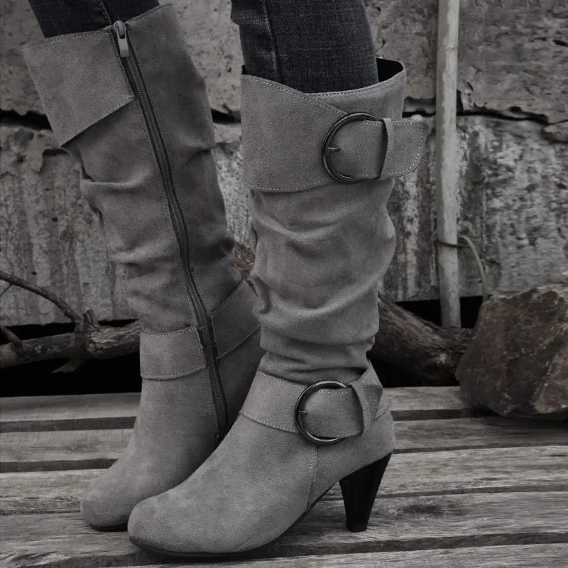 Orthopädische Damen-Unterstützung bei Kälte