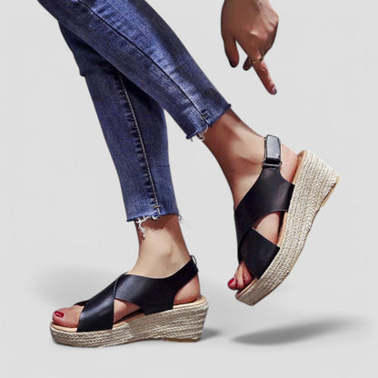 Orthopädische Keilsandalen mit stylischem Kreuzriemen 1