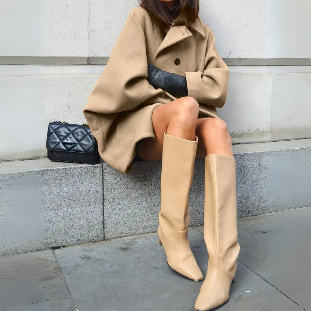 Oversized Jacke – Beige Damenjacke mit Kragen und einreihiger Knopfleiste-Chaps Herrenmode