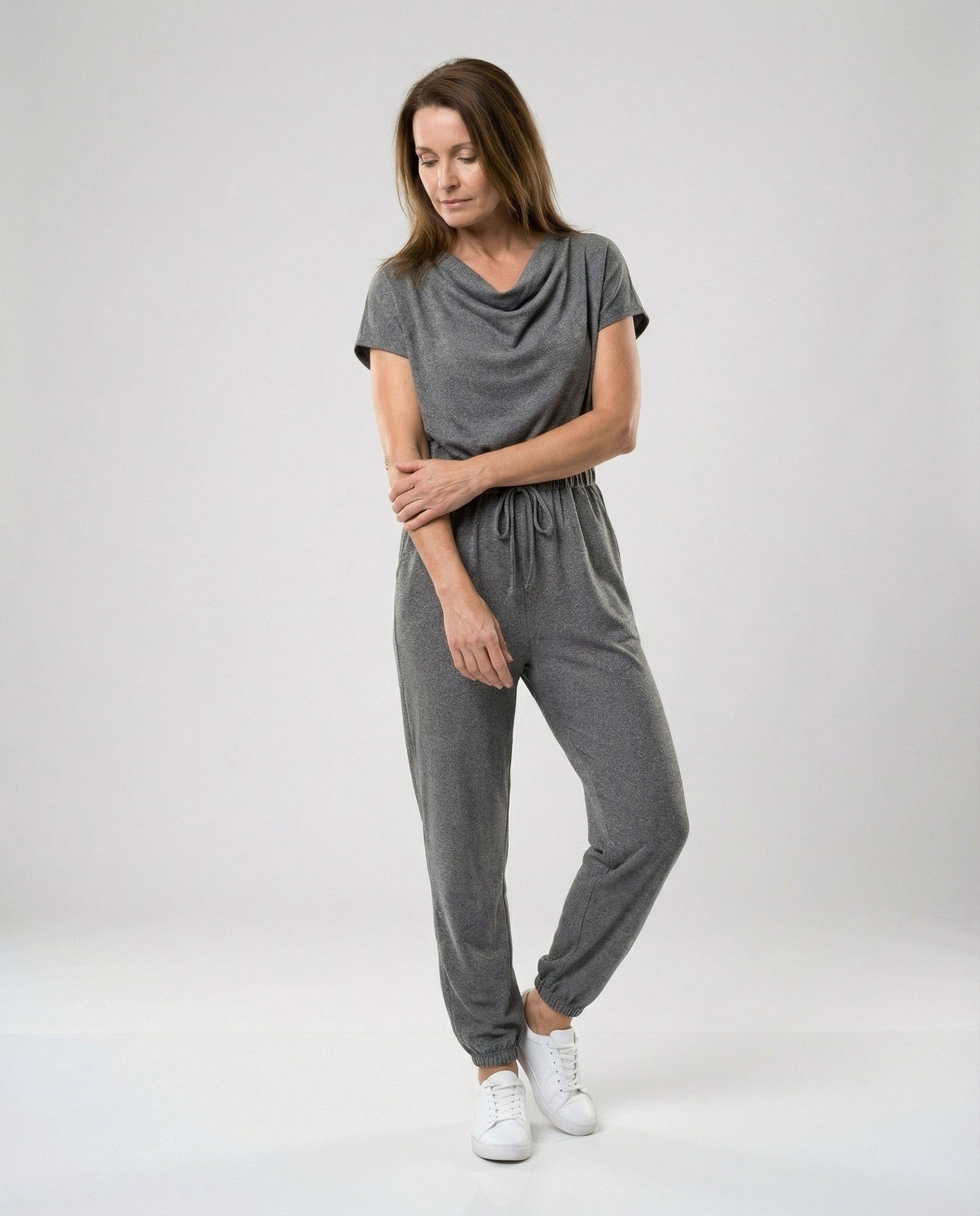 Damen Jumpsuit Bequem mit Kragen und Gummizug Casual - BerlinGlamour