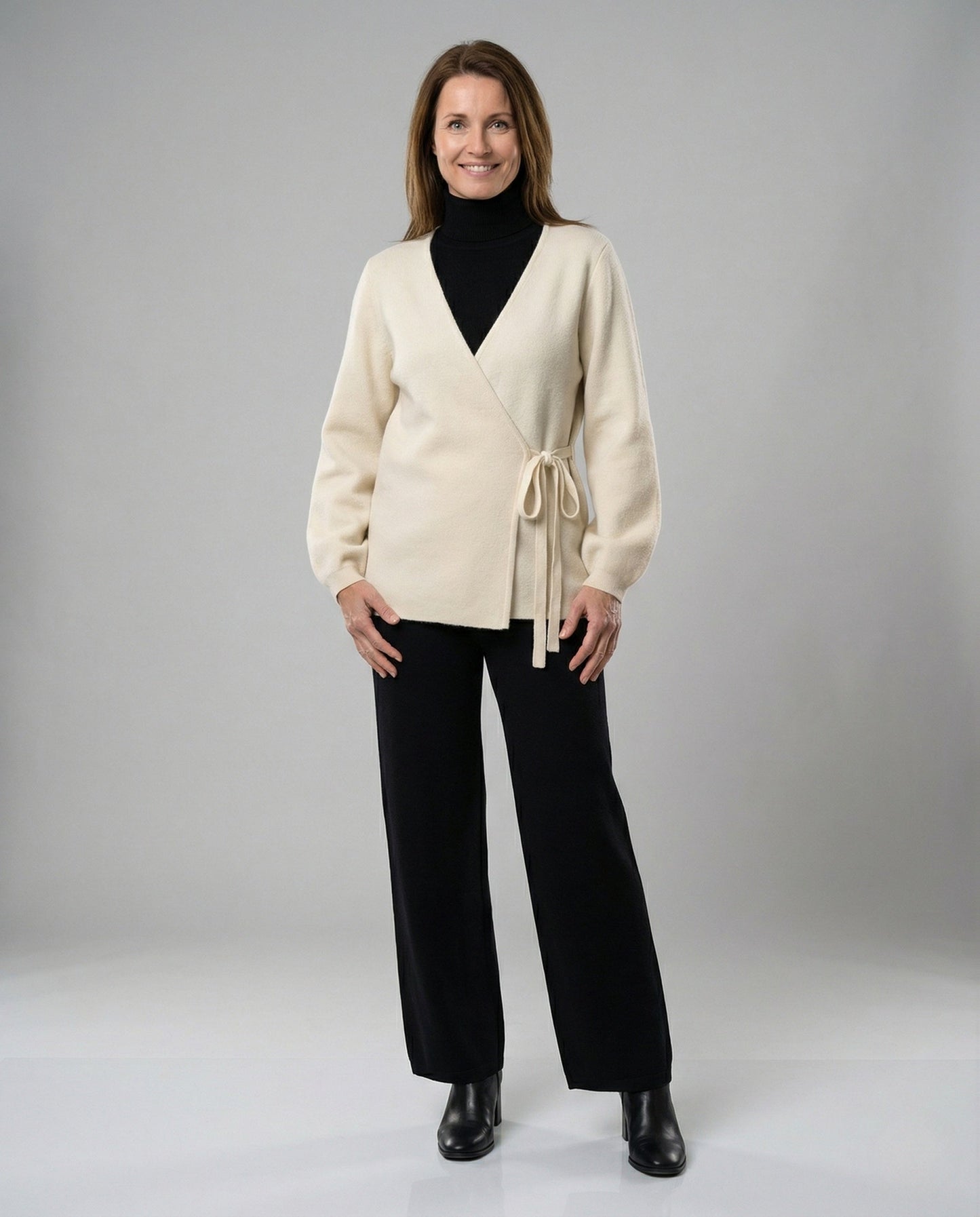 Weicher Wickelcardigan Set mit Feinstrickhose Kuschelig Damen - BerlinGlamour