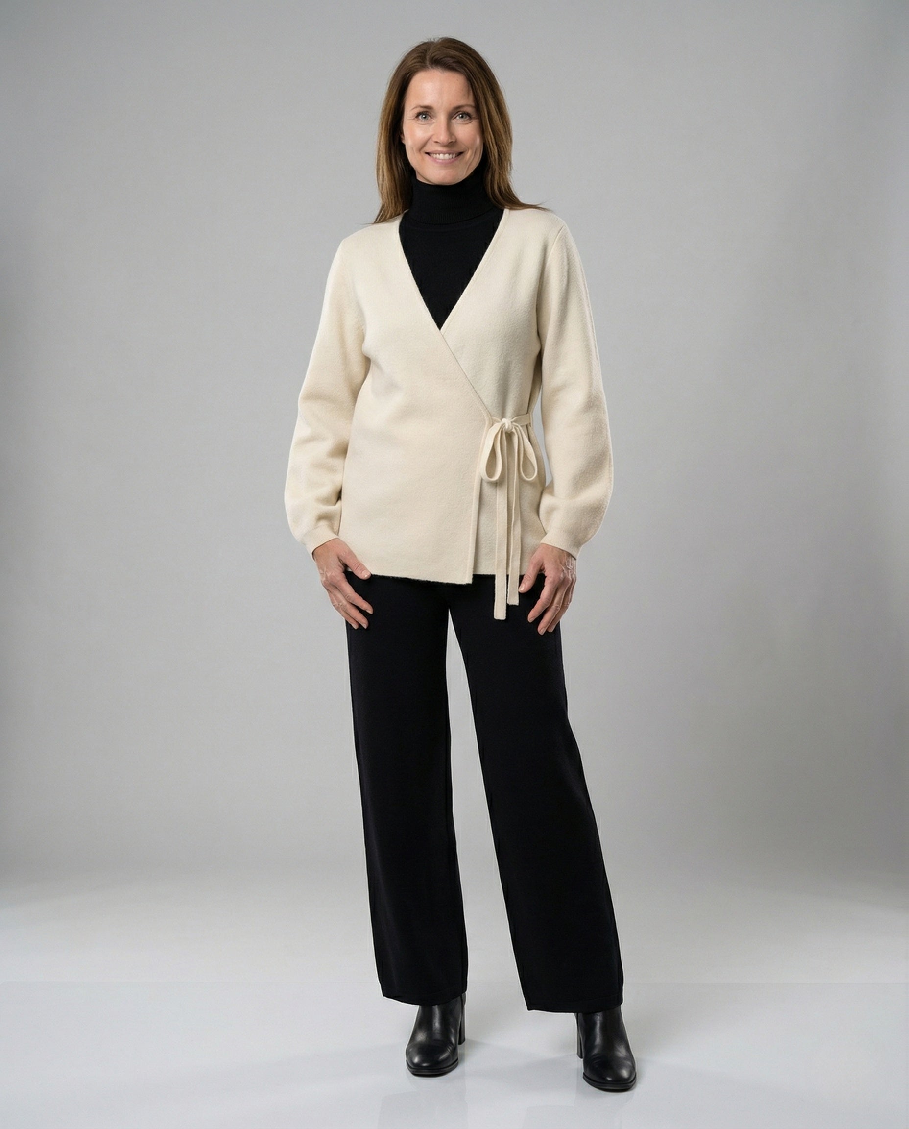 Weicher Wickelcardigan Set mit Feinstrickhose Kuschelig Damen - BerlinGlamour