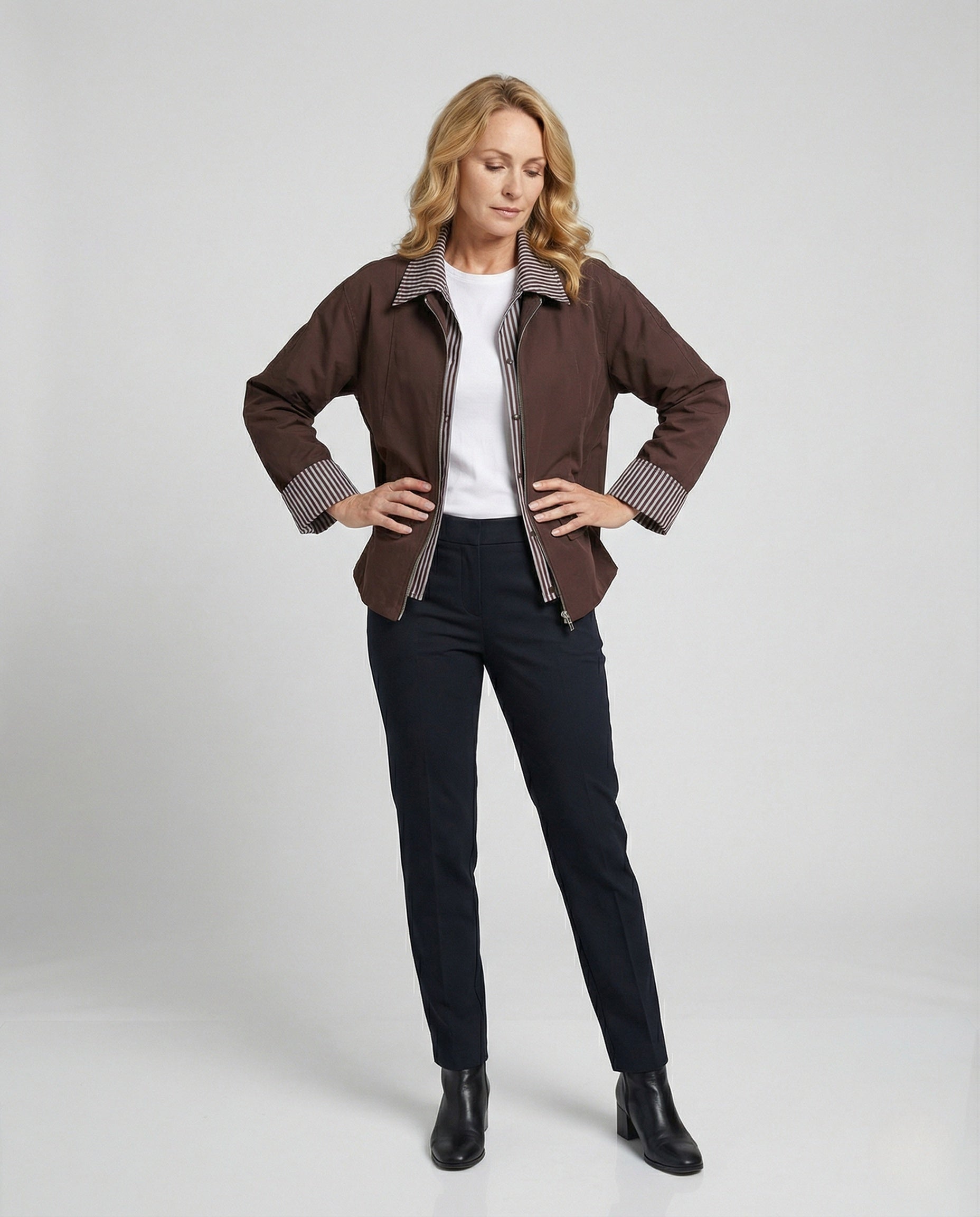 Freizeitjacke Boxig mit Streifenkragen und Ärmelumschlag - BerlinGlamour
