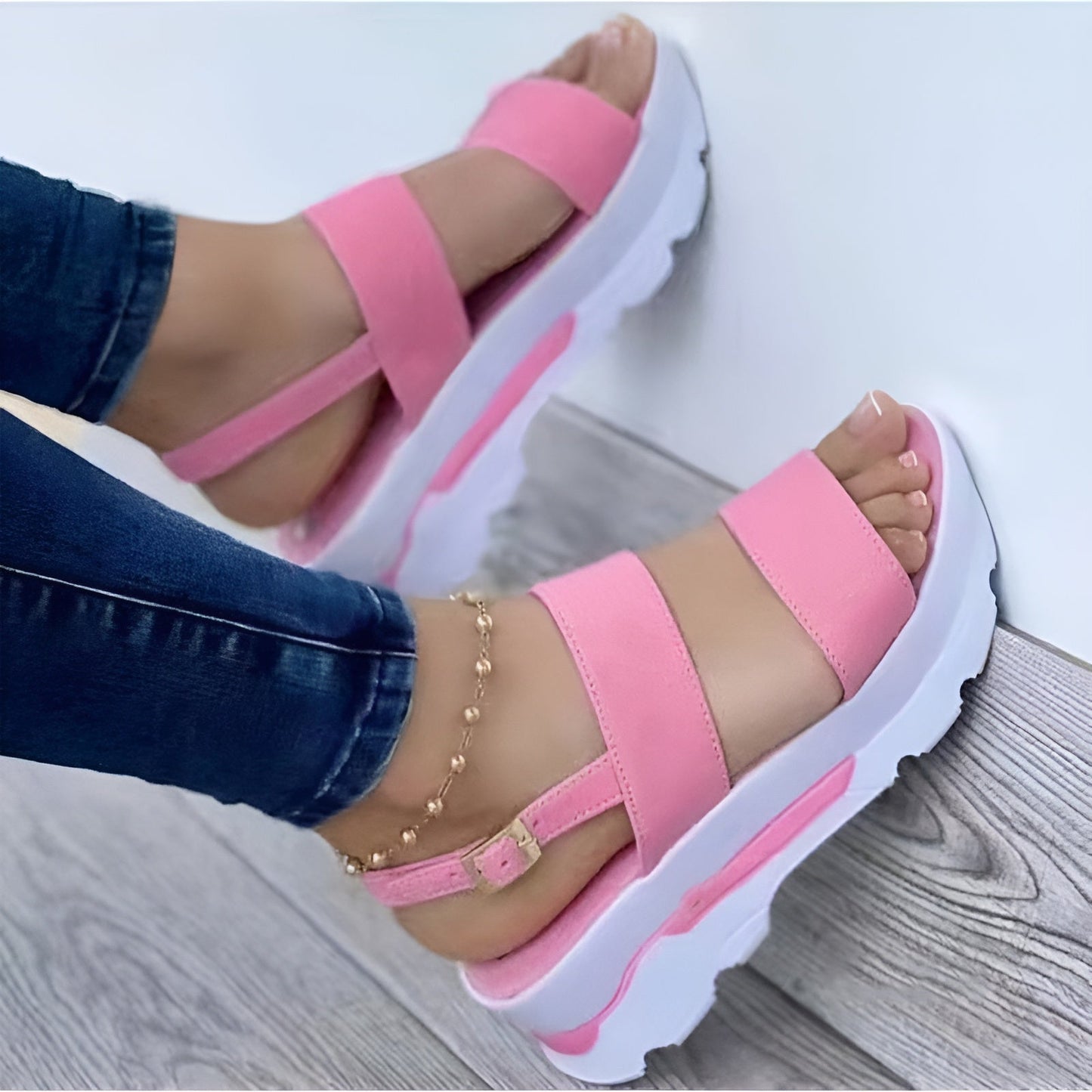 Trendige orthopädische Sandalen für Damen