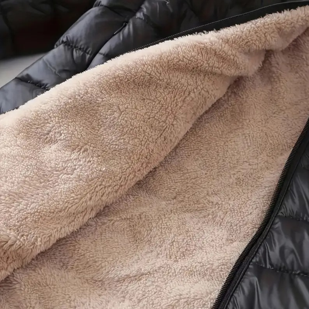 Pufferjacke mit Kapuze und Sherpa-Futter für Damen | Loravelle 7