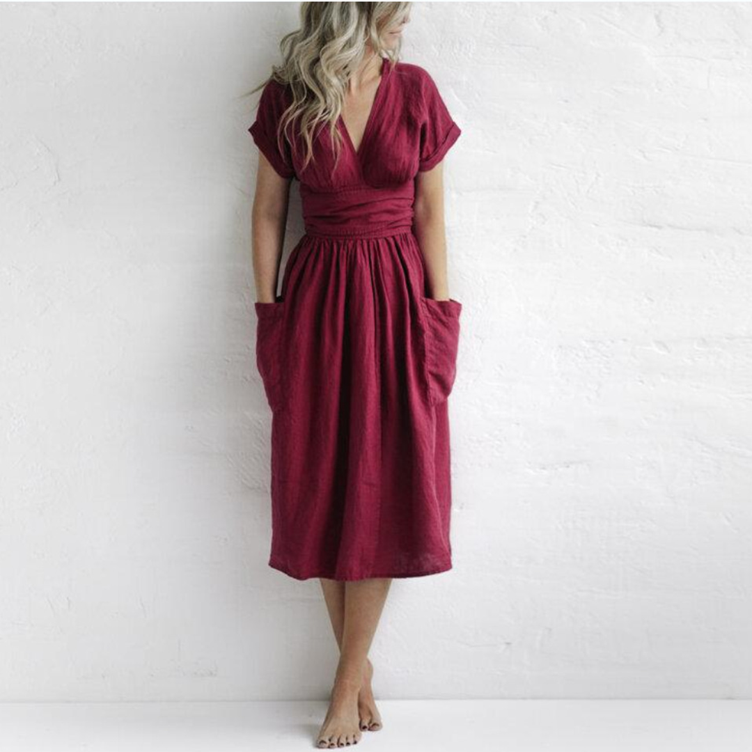 BerlinGlamour rotes Midikleid mit V-Ausschnitt