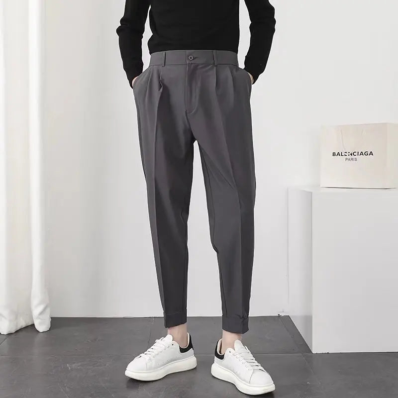 Herrenhose Bundfaltenhose Modern Slimfit Schwarz - BerlinGlamour