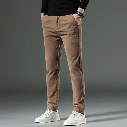 Herren Chino Hose Khaki Modern - BerlinGlamour