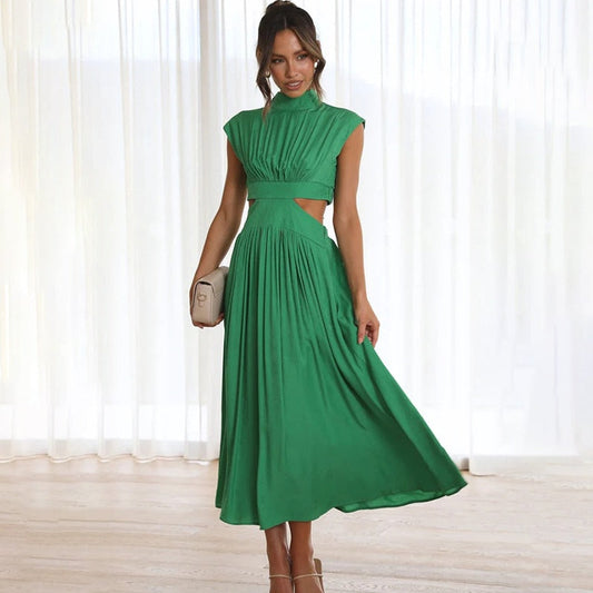 Damenkleid mit plissiertem Rollkragen und Ausschnitt