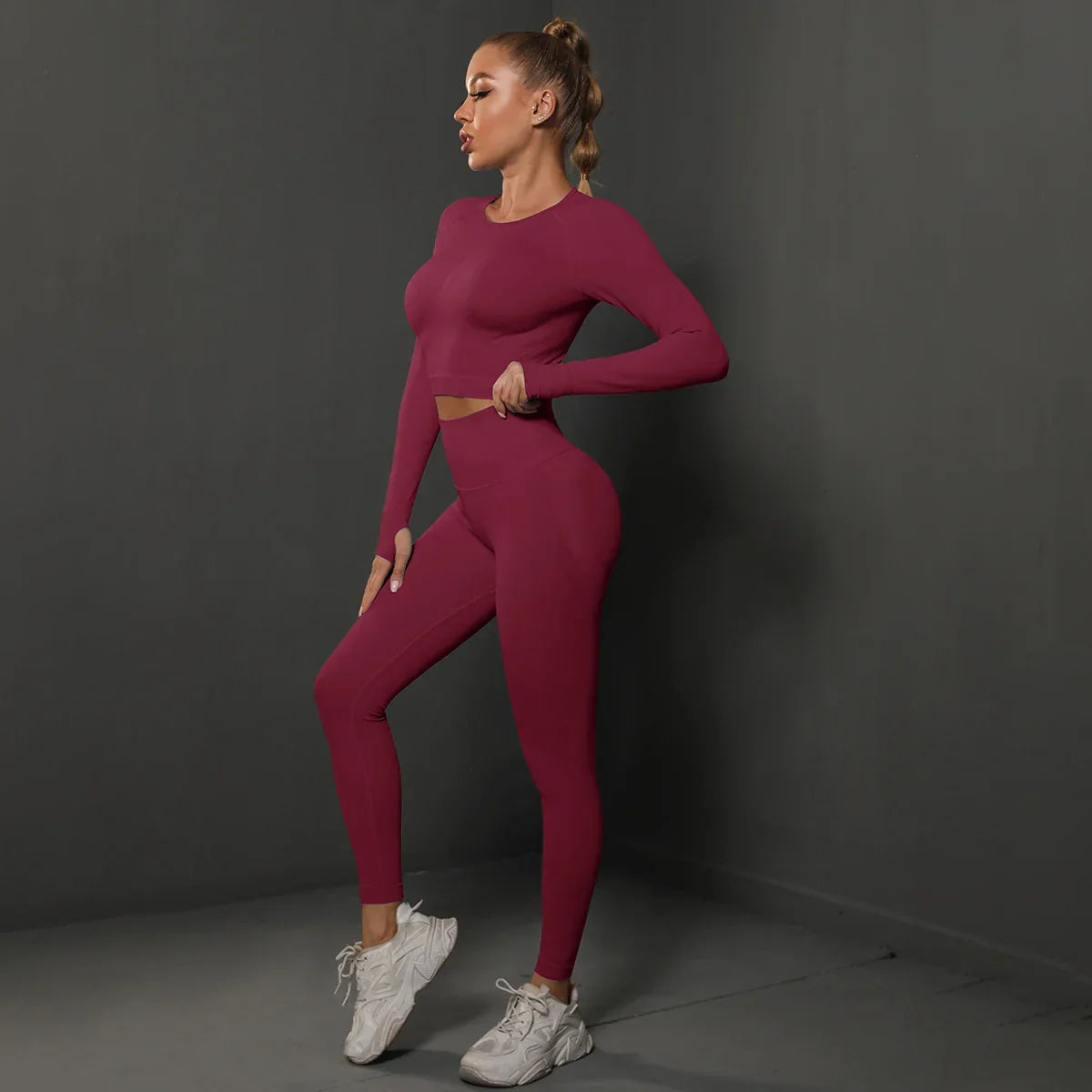 Zweiteiler Damen Sport in Weinrot, seamless Leggings + Top
